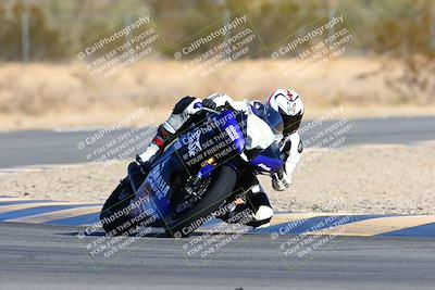 media/Jan-09-2022-SoCal Trackdays (Sun) [[2b1fec8404]]/Turn 6 (1035am)/